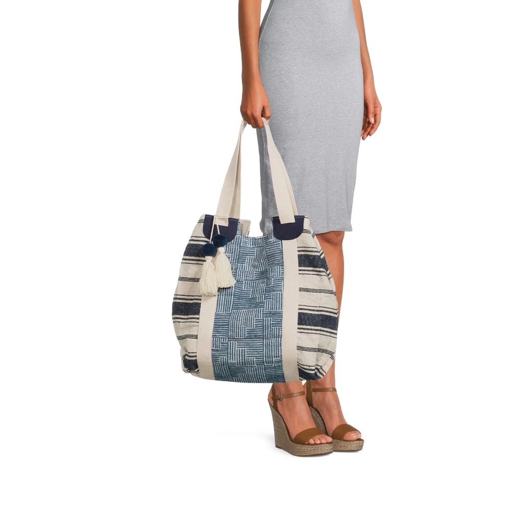 NWT Woven Tote  Handbag Blue - Picture 2 of 5
